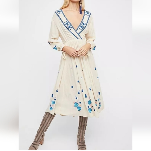 Free People Dresses & Skirts - Free People Enchanted Forest Embroidered Midi Dress